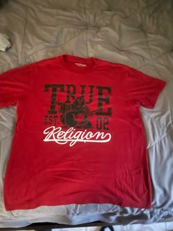 Red true religion tee