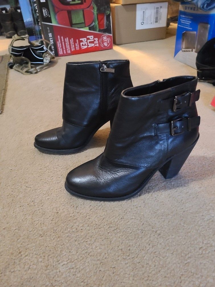 New Size 8.5 Jessica Simpson Boots