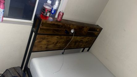 Free full size matress and frame