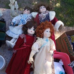 Porcelain Dolls & Figurines