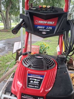 Troy-Bilt 2800 PSI pressure washer
