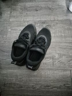 Black Nike shoes