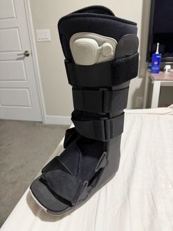 Surgery boot.  (small)