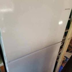 Amana refrigerator Dishwasher And Range Stove