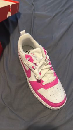 Nike Low-Top Sneaker White Pink