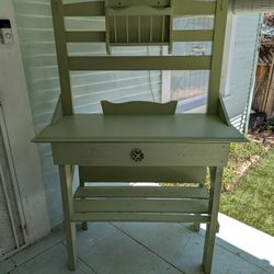 Potting Bench Made From New and Used Wood Pieces.46"W,69"T,22"D