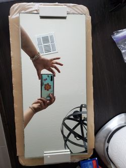 18.5 x 8 mirrors no boarders