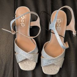 Women's Silver Heels 7M