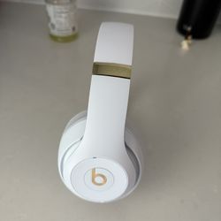 Beats Wireless 