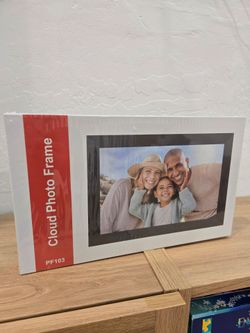 Cloud Photo Frame – 10.1"