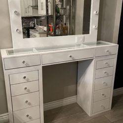 Makeup Vanity Set 