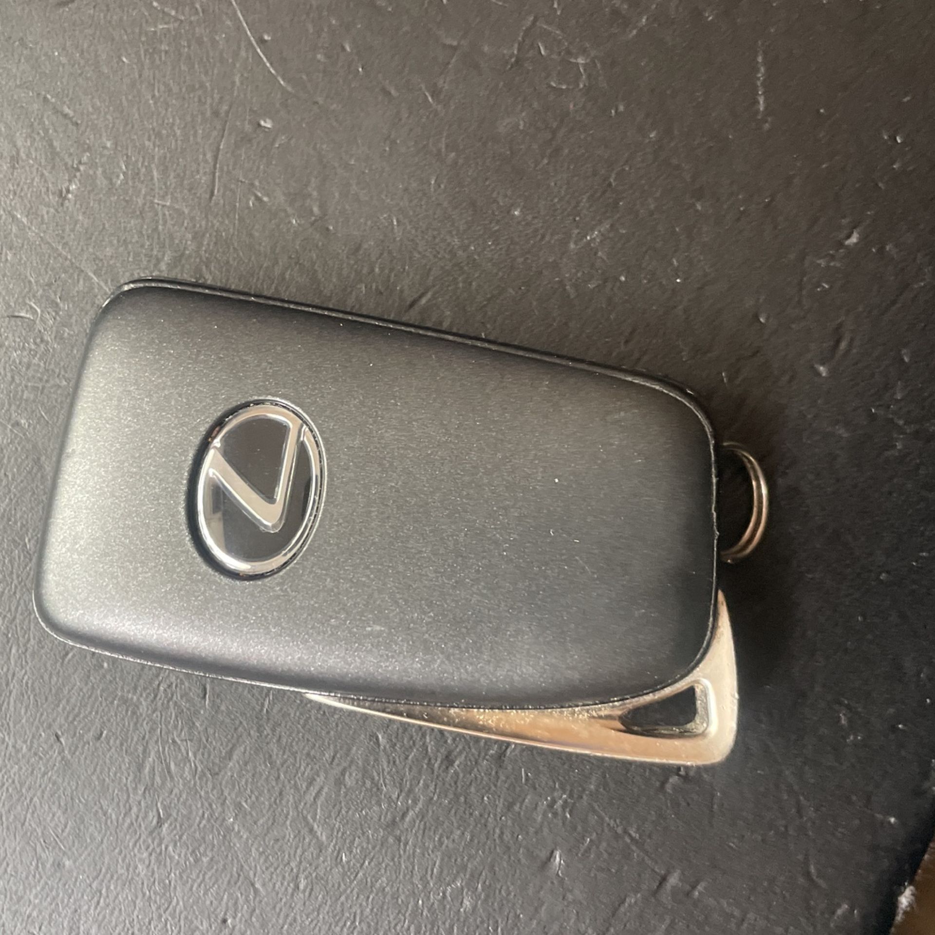Lexus Key Fob - Model 14FLB