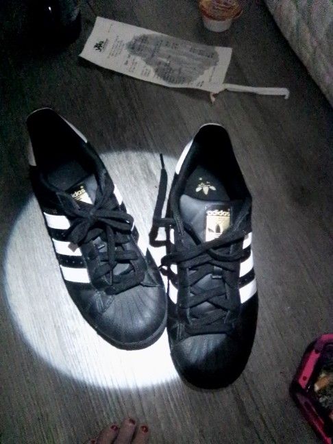 Adidas Sneakers Size 6.5