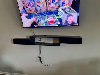 Entertainment mount for wall