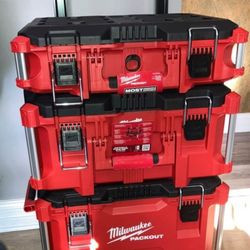Milwaukee Packout 22” Roling Tool Box Pro System