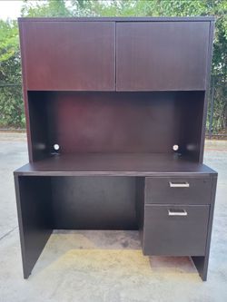 Desk with hutch