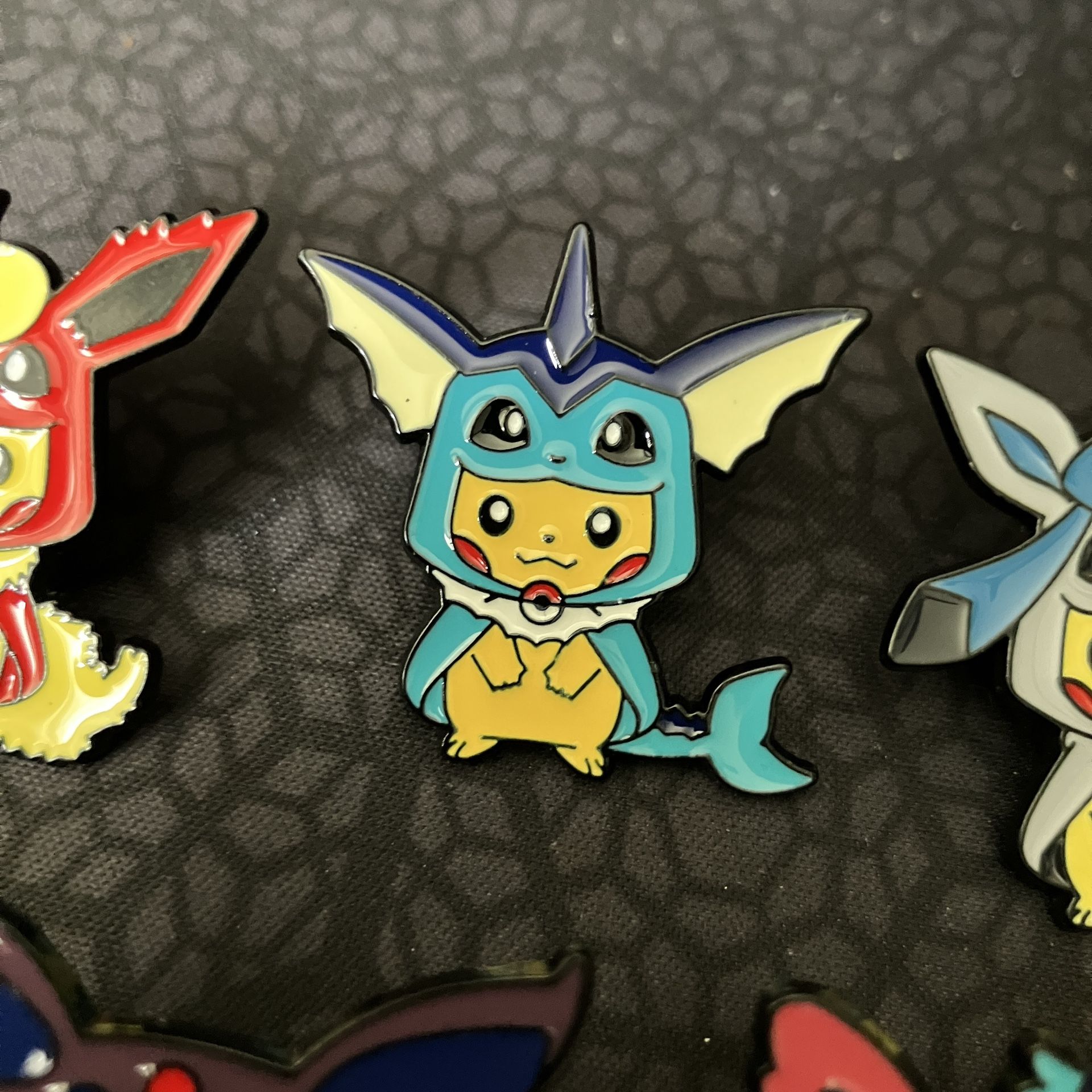 Pikachu In Vaporeon Poncho Costume Pokemon Enamel Pin / Brooch