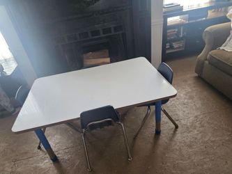 Kids Activity Table with 2 Chairs
