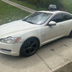 2010 Jaguar XF