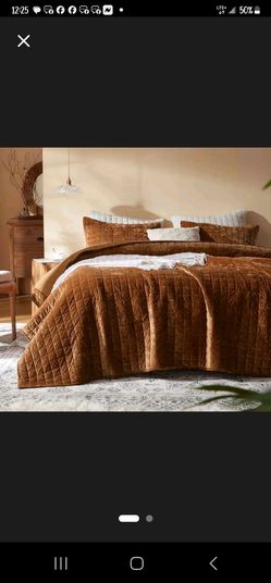 Velvet quilt california king