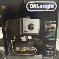 DeLonghi Espresso and Cappuccino Machine