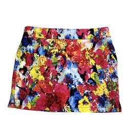 Attyre New York Bright Floral Watercolor Stretch Skirt Skort Pockets 12  16.5” across waist  15.5” top to bottom  4.5” inseam  75% rayon 22% nylon 3% 