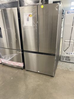 New Samsung Bespoke Refrigerator With Beverage Center Smart 36”width/30”depth/70” Height