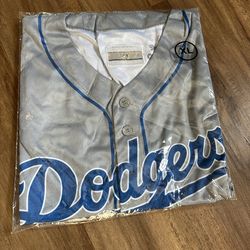 New Authentic Dodgers Jersey El Salvador Edition Size XL