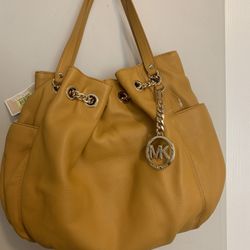 Michael Kors Jet Set Leather Chain O-Ring Tote Marigold