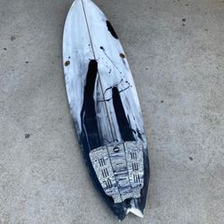5'10" Album Moonstone