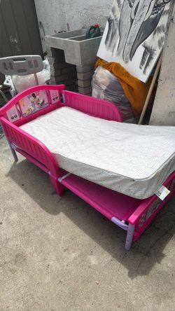 Minnie mouse bed