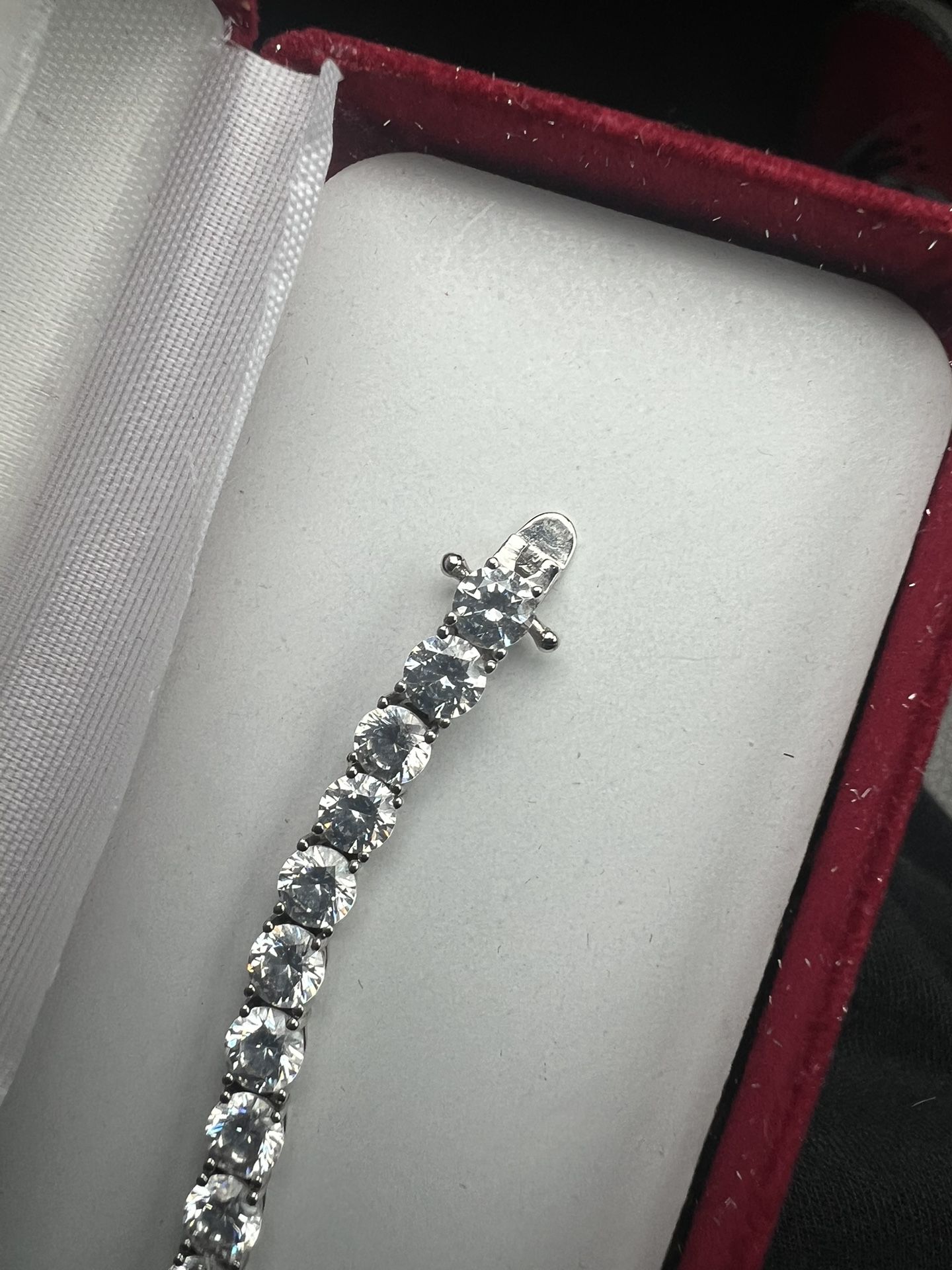 Silver Diamond Studded Tennis Bracelet. 