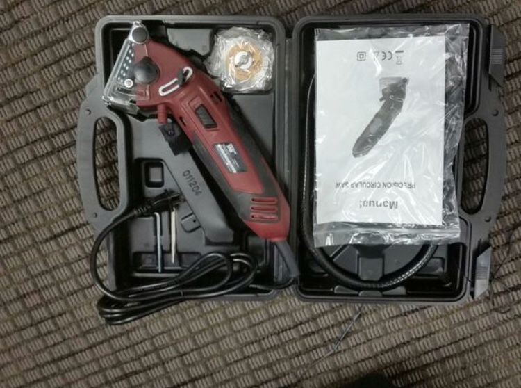 New Circular Saws ROTORAZER Saw With Quick Change Blade and Dust Extraction system tops