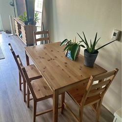 IKIE Dining table Set With 4 Chairs !!