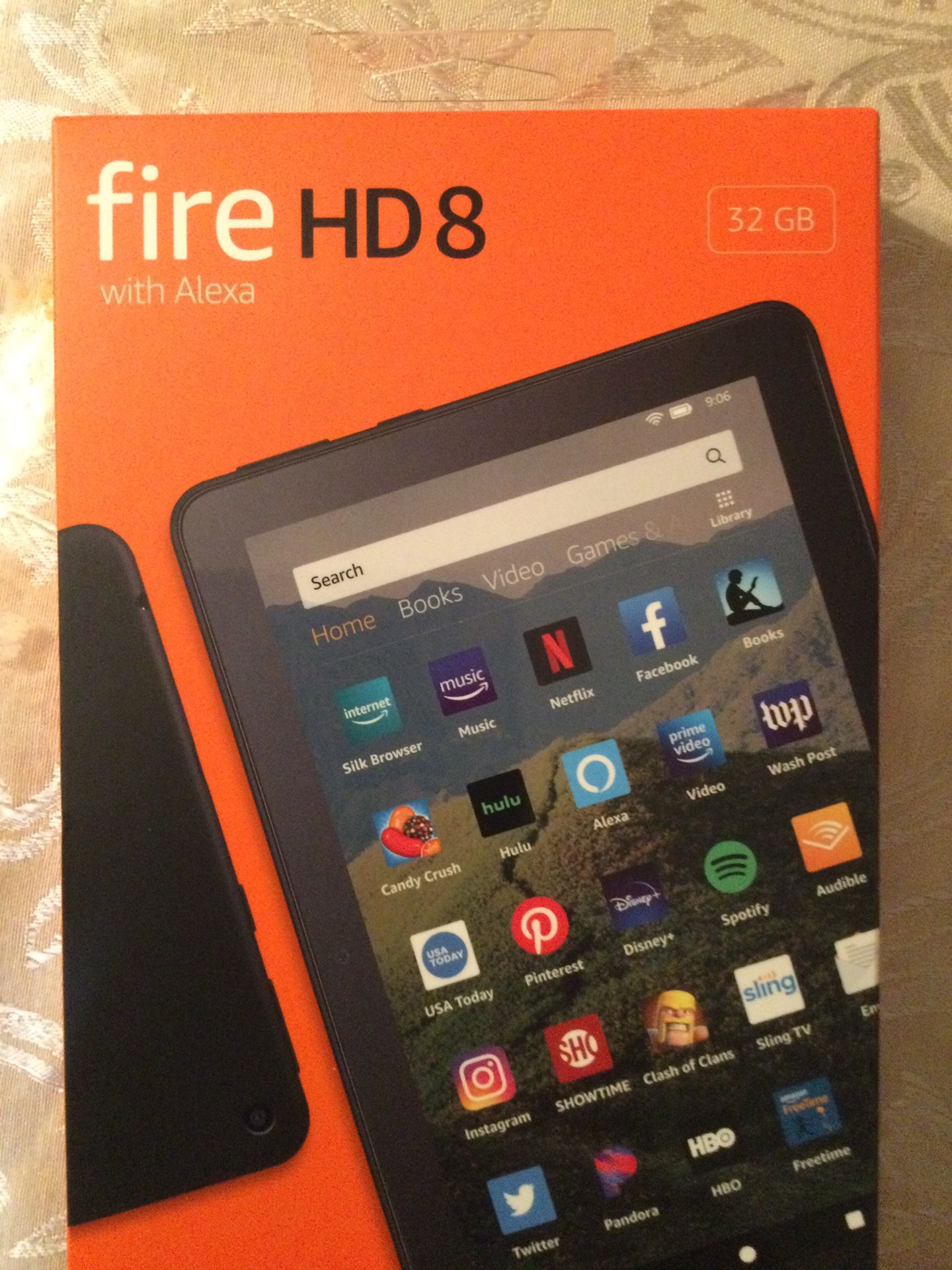 AMAZON FIRE HD8 32GB WITH ALEXA IT IS NEW NEVER USED