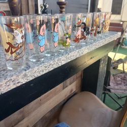 Warner Bros Collector Series For Pepsi 1973.  9  Glasses InPerfect Condition Also Vintage Pepsi Cola Glasses Acetate 8 And Some Coca-Cola 7-UCondition