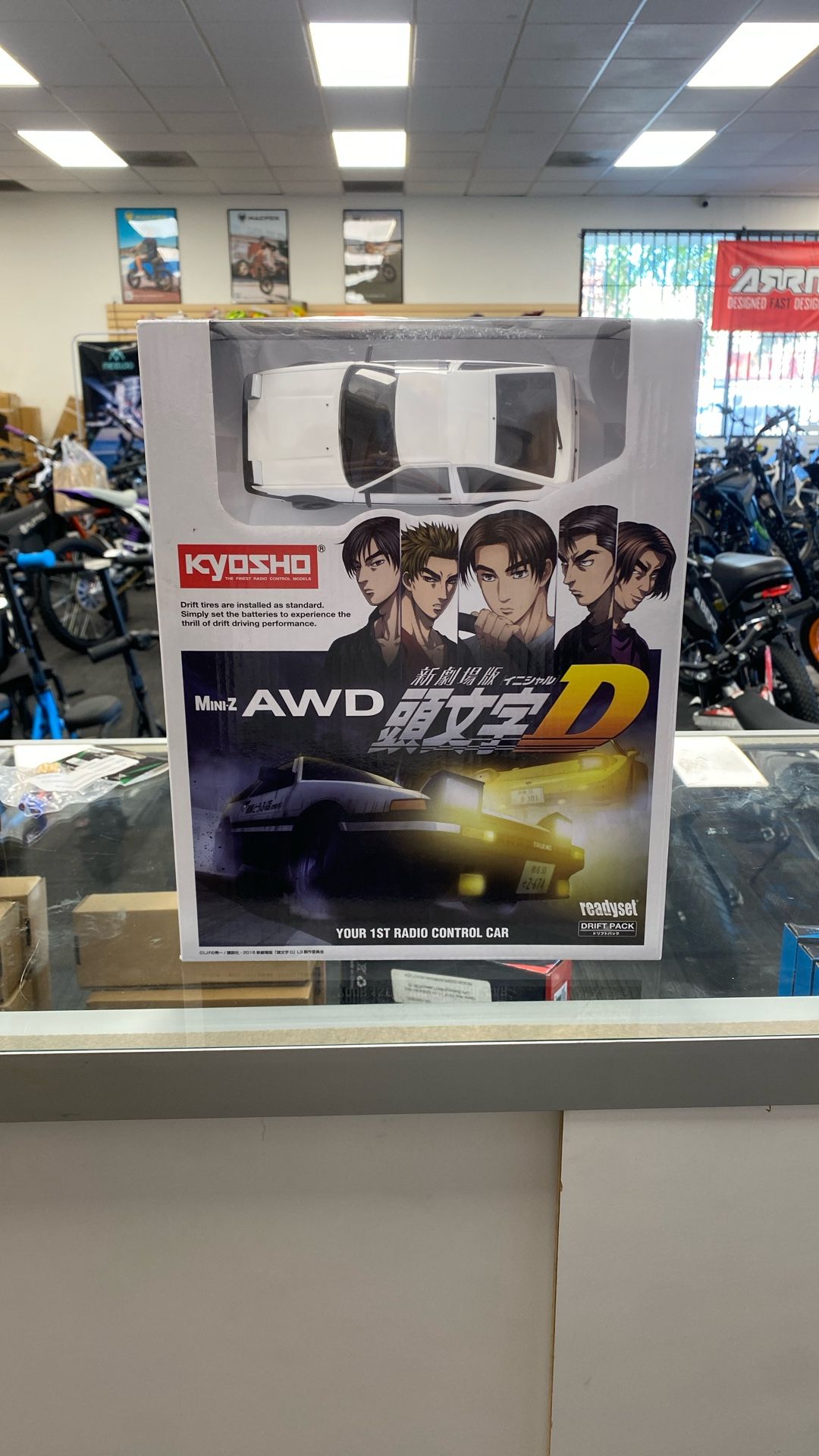 MINI-Z AWD Toyota SPRINTER TRUENO AE86/Initial D