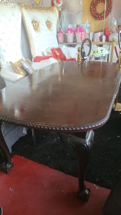 brown wood 🪵 table