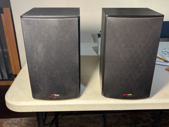 Polk Audio Bookshelf Speakers pair