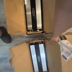 2 Zapco 9.0 Amps With Papers And Box!!!