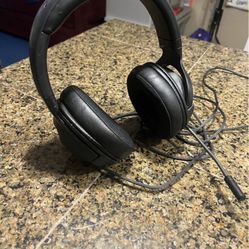 Black Razor Gaming Headphones Perfect Condition Great Deal 