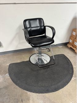 Stylist Salon Hydraulic Chair and Mat