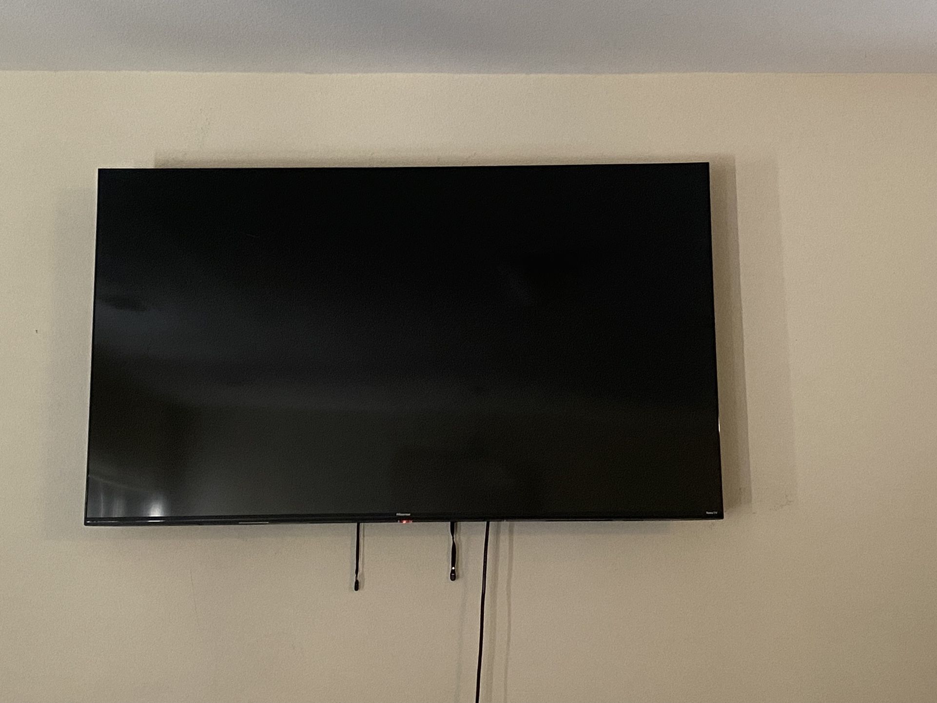 Hisense Roku tv 58 Inch