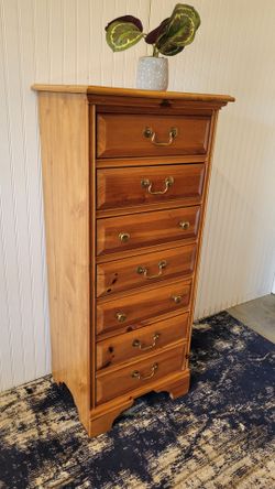 LINGERIE TALL DRESSER
