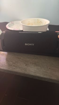Sony ult field wireless Bluetooth speaker