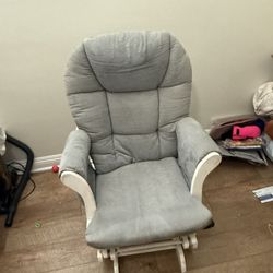 FREE ROCKING CHAIR