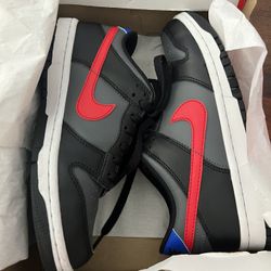 Nike dunk low GS youth New size 5