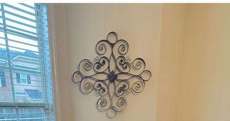Metal Scroll Wall Decor Art Piece