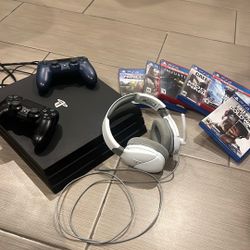 Ps4 With 6 Games/turtle Beach Headset