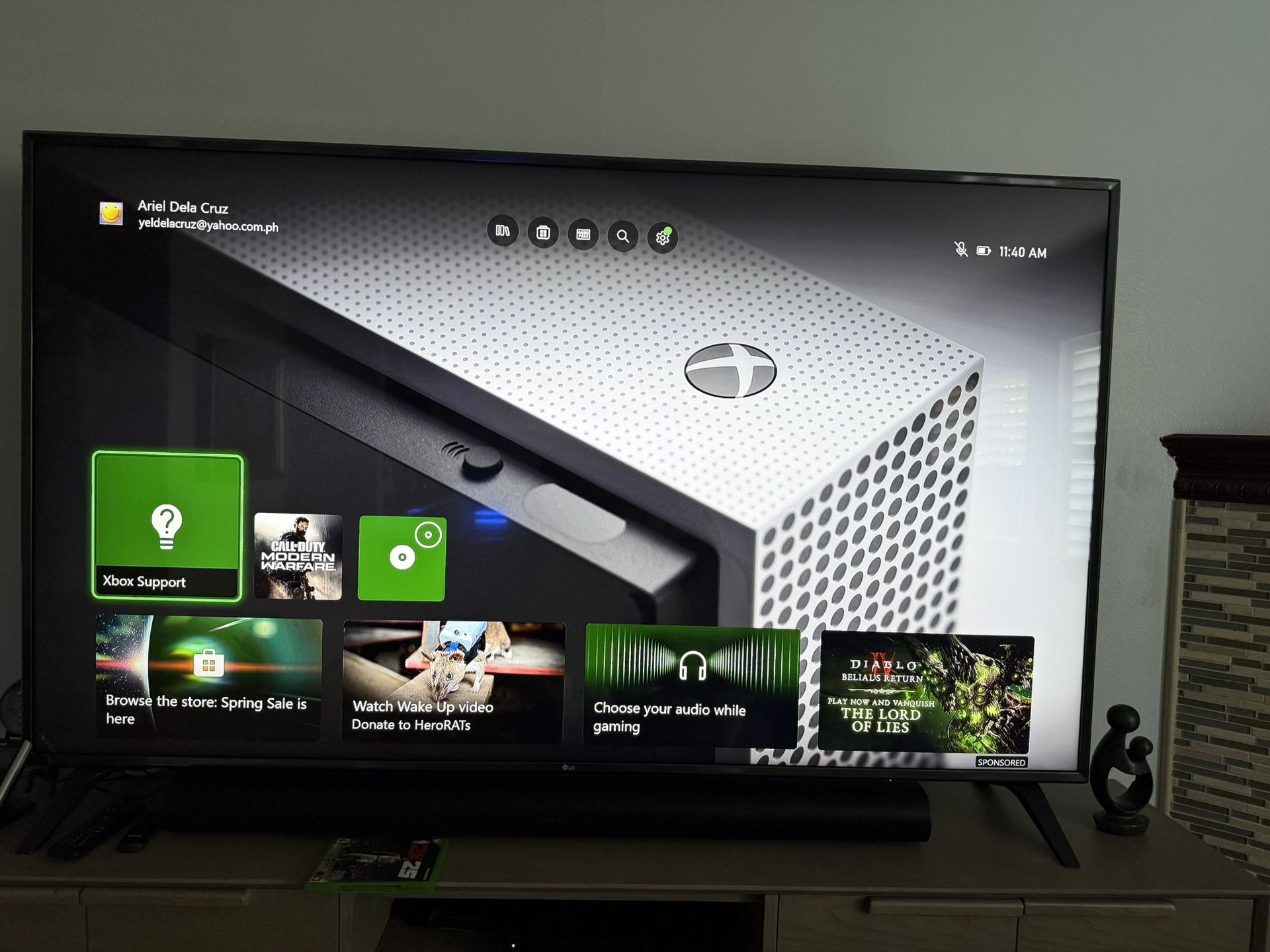 Microsoft Xbox One S 1TB Console - 2- White Controller